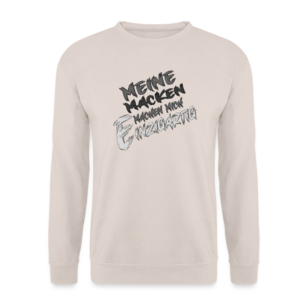 Sandfarbener Streetwear Pullover für Frauen und Männer mit einzigartigem Statement Spruch auf der Brust „Meine Macken machen mich magisch“. Ideal für Freizeit und Alltag . Modisches Design. Klassischer Schnitt und Humor.