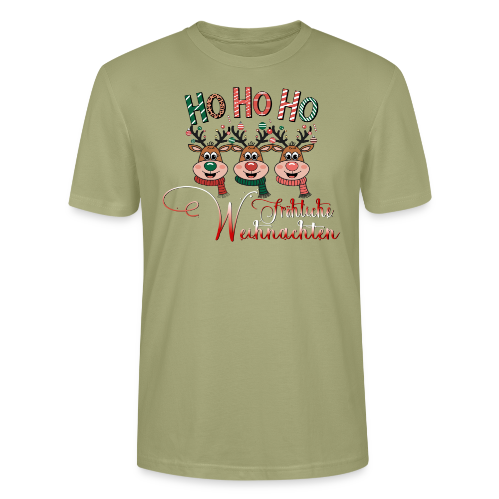 Fröhliche Weihnachten T-Shirt für Männer in Farbe Nebelgrün mit Hohoho Motiv und 3 Elchen von StreetwearX aus 100% Bio Baumwolle.